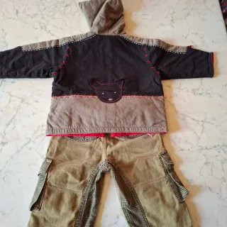 Set felpa e pantaloni bimbo 9/12 mesi + omaggio