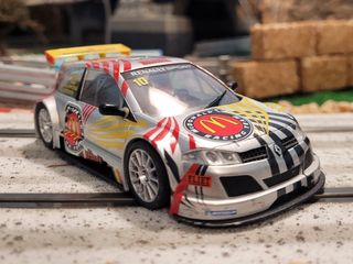 Coche de slot Ninco Renault Megane McDonald's
