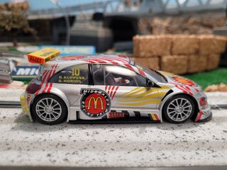Coche de slot Ninco Renault Megane McDonald's