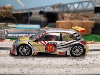 Coche de slot Ninco Renault Megane McDonald's