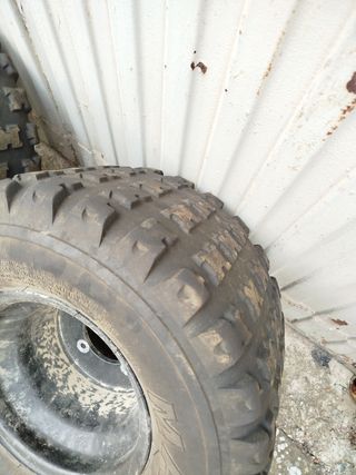 Ruedas traseras Quad Maxxis