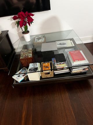 Mesa de centro de cristal y madera