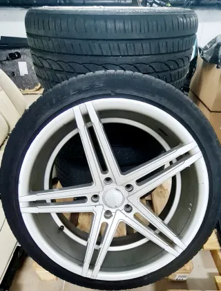 PORSCHE CÓNCAVAS 22" + NEUMÁTICOS