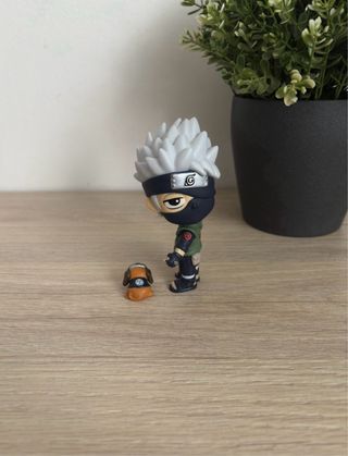 Figura Kakashi y perro