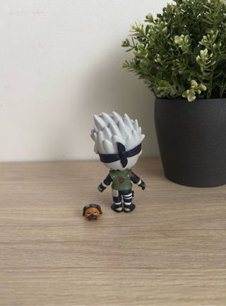 Figura Kakashi y perro