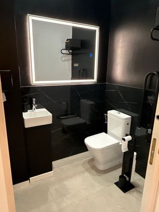 Alquiler de cabina totalmente equipada