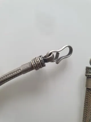 Collana antica stile serpente