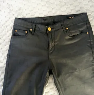 Jeans ZARA Mujer Negro Efecto Piel Talla S