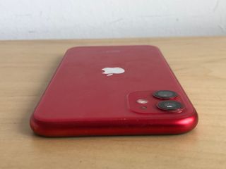 iPhone 11 Rojo 64GB