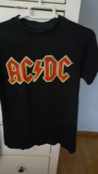Sudadera y Camiseta ACDC Negra