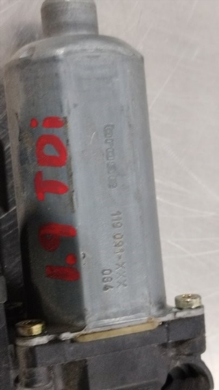 MOTOR ELEVALUNAS DELANTERO IZQUIERDO VOLKSWAGEN P