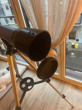 Telescopio KORONS con trípode