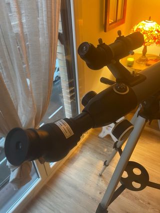 Telescopio KORONS con trípode
