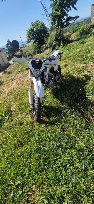 Moto Rieju Marathon 125 Pro