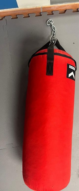 Saco de boxeo rojo