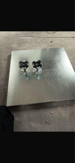 Suelo técnico 550 m²