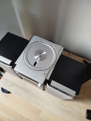 Mini cadena Bluesky CD, Cassette, Radio