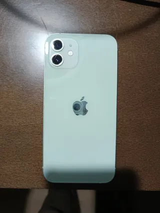 iPhone 12 64Gb. Batteria 85% funzionante.