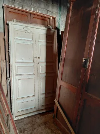 Puertas antiguas de madera (180-200 años)