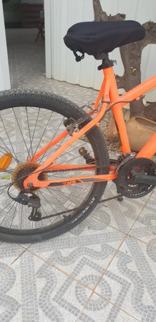 Bicicleta Montaña Naranja B'TWIN