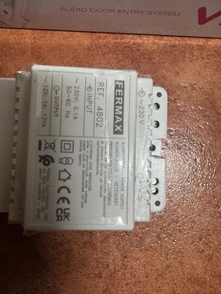 Telefonillo Fermax VEO  Alimentador Fermax