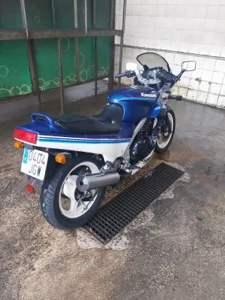 Kawasaki GPZ 500 S - Rueda trasera nueva