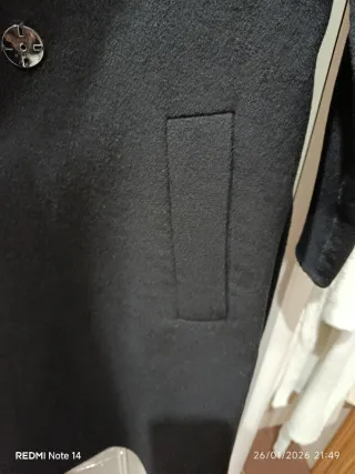 Abrigo Zara Negro con Cinturón