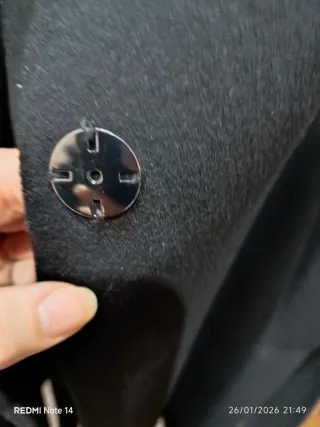 Abrigo Zara Negro con Cinturón