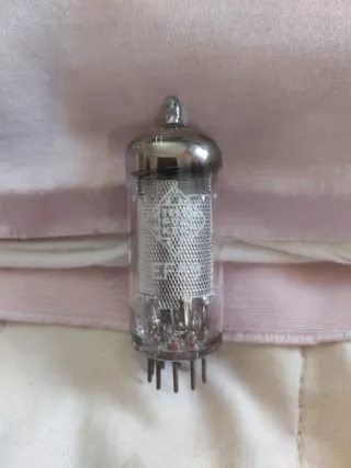 Valvola EF89 Telefunken testata