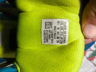 Zapatillas Adidas Baloncesto Azul y Amarillo