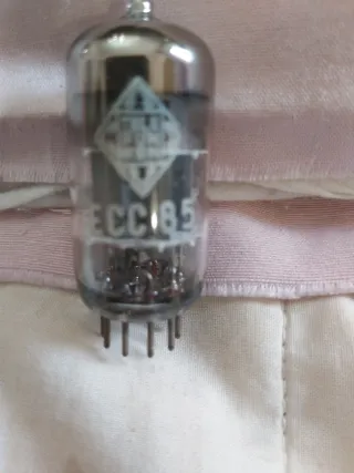 Valvola ECC85 Telefunken testata con provavalvole