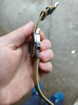 Reloj Citizen Eco-Drive Beige y Negro