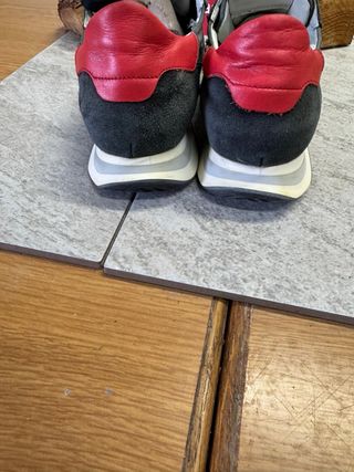 Scarpe uomo nere e rosse