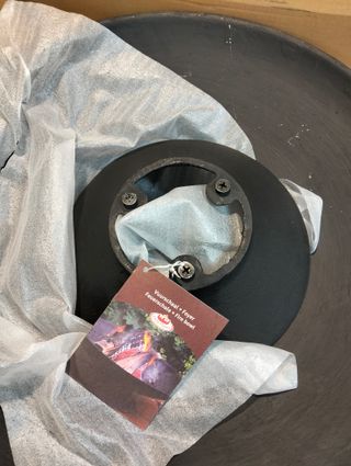 Cuenco guarda leña Esschert Design hierro fundido