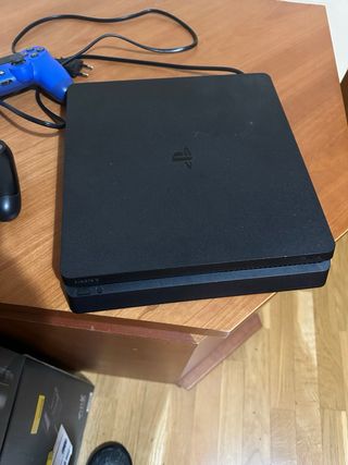 PS4 Pro Slim 1TB Sony Negra. 2 mandos