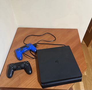 PS4 Pro Slim 1TB Sony Negra. 2 mandos