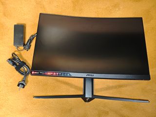 Monitor MSI Optix G24 Curvo 144Hz 1ms