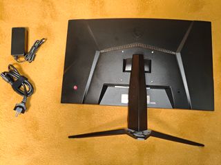 Monitor MSI Optix G24 Curvo 144Hz 1ms