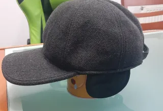 Gorra de invierno gris marengo