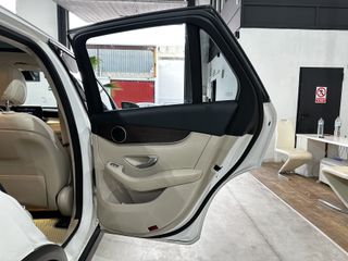 Mercedes-Benz GLC SUV 300 2022