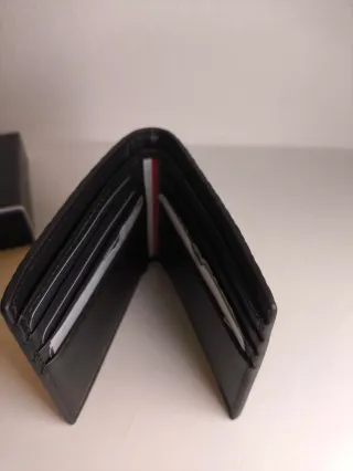 Portafoglio uomo Tommy Hilfiger nero