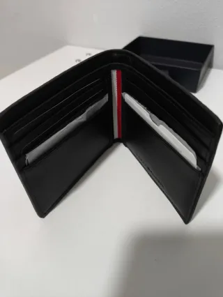 Portafoglio uomo Tommy Hilfiger nero