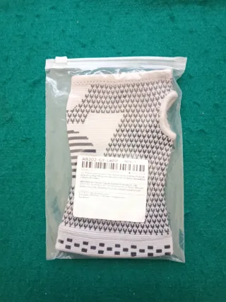 Muñequera deportiva ortopédica