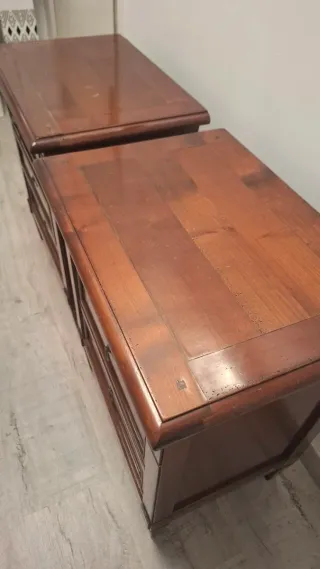 Mesitas de noche de madera