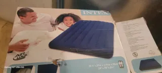 Colchón hinchable Intex con bomba de aire