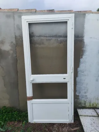 Puerta mosquitera aluminio blanca