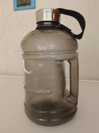 Borraccia 2 litri con manico