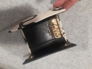 Llavero Tous Beige y Negro