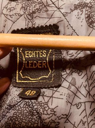 Chaqueta de piel ideal para moto. Talla 48