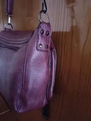 Bolso granate con cremallera